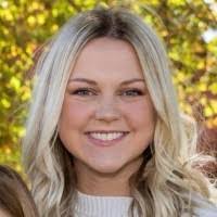 Lindsey Pfeffer's Instagram, Twitter & Facebook