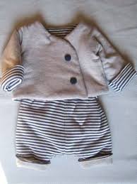 1 Haut 1 Bas 4 Possibilites Les Meres Taupes En 2020 Patron Couture Bebe Vetements Bebe Fille Vetements Bebe
