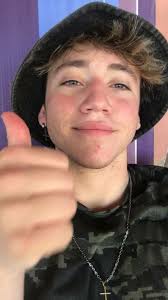 Nació el 12 de abril de 1998 cantante y compositor de rap y trap. 100 Ideas De Paulo Londra Cantantes Raperos Famosos Lindos