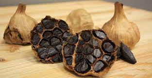 Bawang putih mengandung senyawa yang bawang putih rendah kalori, tapi tinggi nutrisi, mengandung mangan, vitamin b6, vitamin c, selenium dan serat. 15 Manfaat Bawang Hitam Bagi Kesehatan Tokopedia Blog