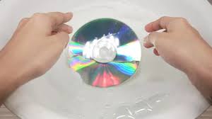 9 cara menghilangkan bekas stiker. Cara Membersihkan Cd Kotor 12 Langkah Dengan Gambar Wikihow