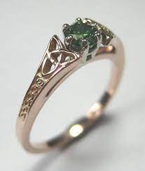 14kt Rose Gold Celtic Bridged Marishelle Green Diamond Ring Etsy Jewelry Green Diamond Rings Favorite Jewelry