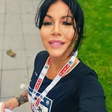 Laurie Wright Dip SCM