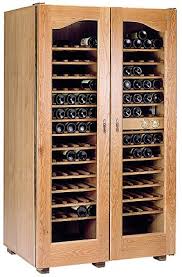 Uñas dramaticas vino / como decorar con colores oscuros. Vinoteca Fabricacion Distribucion Comprar Vinotecas