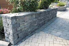 Metten basalt schwarz basalt schwarz hofgestaltung gartenweg gartengestaltung und garten. Basalt Mauersteine Hermann Hofmann Gruppe