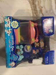 Authentic littlest pet shop 386 husky dog gold yellow blue eyes around the world. 2007 Littlest Pet Shop Portable Pets Gift Set 580 581 Fanciest Hard To Find For Sale Online Ebay