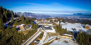 Fundata adventure park es el punto de interés más cercano a cheile gradistei fundata resort & spa. Oferta Munte 2021 Cheile Gradistei Resort Fundata 3 Romania Moeciu