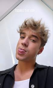 Pin by -𝑒𝑙𝑙𝑖𝑒-