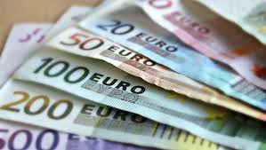 Prime de no�l 2019 : Prime De Noel 2019 Cette Aide De La Caf Sera T Elle Reconduite Linfo Re France Societe
