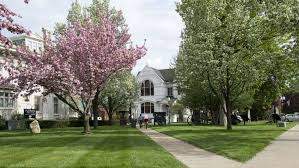 Rezervācijaas var vienkārši veikt caur agoda.lv drošo tiešsaistes rezervācijas pieteikumum viesnīcām coldwater garden family restaurant tuvumā. Coldwater Michigan