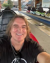 🏎️ Had a blast at Sonny's Place Saturday night — some good ol' wholesome  summer fun 🇺🇸☀️ and even got to jump up for a jam with Connecticut's own  BEYOND PURPLE, featuring