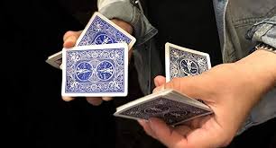 Al terminar de repartirse las cartas entre los jugadores, las cartas sobrantes se dejan en el mazo con una carta descubierta. Las Mejores Barajas De Cartas Zonadejuegos Com
