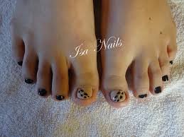 Ofrecemos capacitación continua a nuestro personal. Disenos Pedicure Isa Nails