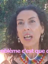 Dora Caicedo (@dora.cantadora.pop)