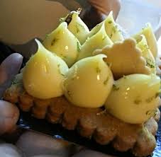 Patisserie Liberte Par Benoit Castel Restos A Paris A Moins De 15 Euros Par Deux Parisiennes Avisees Patisserie Alimentation Dessert