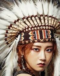 Joseph Kim A Twitter It S Not Just Kpop Though After The Trailer For Parasite Came Out Comedian Noh Hong Chul Wore A Headdress On His New Real Estate Variety Show Then His Co Star