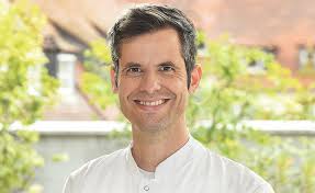 Universitätsklinikum Würzburg: PD Dr. med. Dr. med. dent. Stefan Hartmann