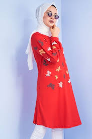 Pazarium Com Tr Adli Kullanicinin Tesettur Tunik Modelleri Panosundaki Pin Moda Stilleri Giyim Moda