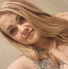 Ricotta Stuffed Shells combine two of my favorites: cheese and pasta!  -->https://sweetandsavorymeals.com/ricotta-stuffed-shells/