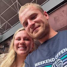 Looking for quotes for a landscaper to do a simple job of removing the  grass from the front garden and place a material down to form a driveway.