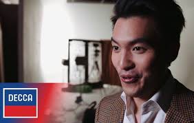 Violinist Ray Chen Performs Bach