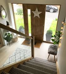 375 Likes 10 Comments L U C Y Lucy Whitehouse Comments Likes Lounge Lucy Whitehouse House Entrance Hallway Decorating Hallway Inspiration
