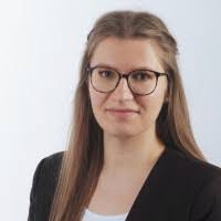 Kristin Schmuck's Instagram, Twitter & Facebook