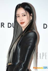 한예슬이 가로세로연구소 김용호가 언급한 남자친구 논란과 버닝썬 여배우 논란에 직접 대응 글을 게시했다. Wvydb2qehny1em