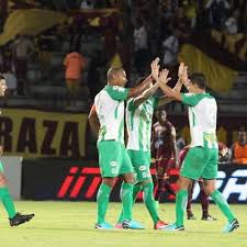 En la noche del jueves 13 de mayo el periodista carlos santofimio, que trabaja para espn colombia desde la ciudad de cali, reveló que a los 2 clubes les dieron la fecha del sábado 15 de mayo y la ciudad de envigado para la realización del partido: Atletico Nacional Vs Tolima Goles Resumen Del Partido Y Resultado Final Por La Final De La Liga Aguila 2018 Video Fotos Futbol Internacional Depor