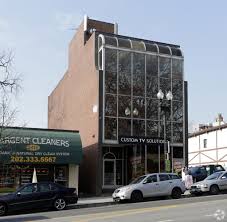 Flagship car wash center is located in chevy chase city of maryland state. 2428 Wisconsin Ave Nw Washington Dc 20007 Office Property For Lease On Showcase Com