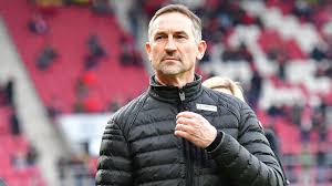 Paukenschlag in Regensburg: SSV Jahn trennt sich von Achim Beierlorzer! - Imagen principal del artículo