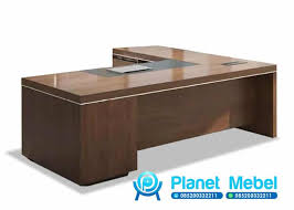 Kantor modern minimalis banyak menggunakan lampu gantung dengan desain yang simple. Desain Meja Kantor Modern Minimalis Contoh Desain Furniture