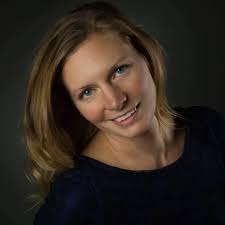 Sarah Huggard's Instagram, Twitter & Facebook