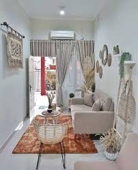 Pemilihan ukuran perabot yang akan diletakkan di dalam sebuah ruangan sangat berpengaruh. Inspirasi Desain Ruang Tamu Minimalis Untuk Rumah Kecil Agar Terlihat Lebih Luas Blog Unik
