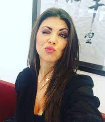 Il canto degli italiani is often played on more or less official occasions in north and south america: Flora Canto