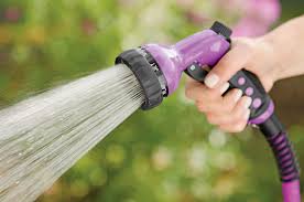 It is ideal for treating large areas. Garden Hose Nozzle Easy Squeeze Hose Nozzle Sprayer