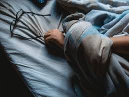 C'est bien connu, les enfants s'endorment n'importe où. Je Suis L Humain Qui Ne Dort Pas Atypiquement Parfaite