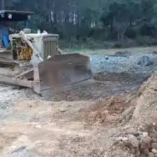 Komatsu D40A-3 Crawler Dozer