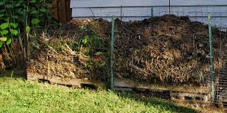 The largest should be at least 18 inches in diameter. How To Build A Homemade Compost Bin Budget Dumpster