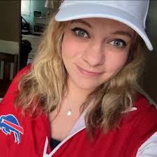 Who does wisdom tooth removal under general anesthetic in Tonawanda?