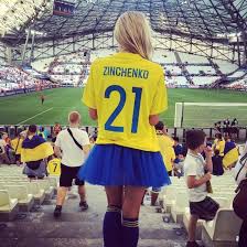Футболист зинченко поцеловал журналистку в прямом эфире. Futbolist Zinchenko Poceloval Zhurnalistku V Pryamom Efire Kto Takaya Vlada Sedan Sheglova Palach Gadzhety Skidki I Media