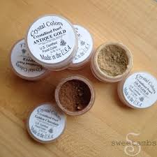 To get a really gold finish, i buy the colored cocoa butter from chef rubber. How To Make Gold Royal Icingsweetambs