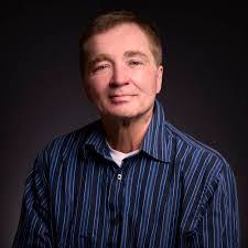 Lisa Goswick's Instagram, Twitter & Facebook