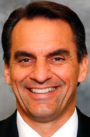 Former Arkansas-Little Rock Coach Shields joining Anderson's staff