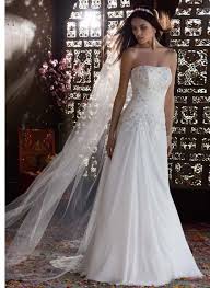 See below for more great chiffon wedding dress ideas that we love! David S Bridal Chiffon Over Satin Size 4 New Wedding Dress Nearly Newlywed