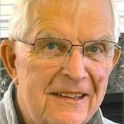 Barbara Reeb's Instagram, Twitter & Facebook