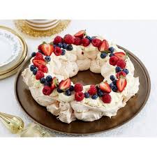 Christmas Wreath Pavlova Food To Love Recipe Pavlova Recipe Australian Pavlova Recipe Christmas Food Desserts