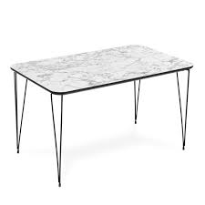 Beyaz damarları olan bu zarif gri mermer, aynı zamanda yalınlığıyla da dikkat çekmektedir. Akin Lux Modern Metal Ayakli Orta Sehpa Beyaz Evidea