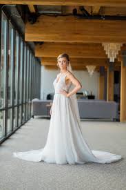enaura beau used wedding dress save 50