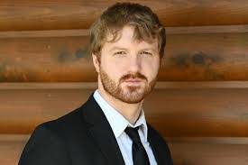 Joshua Mullins's Instagram, Twitter & Facebook